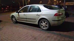 Renault Laguna 1.8 - 4