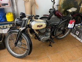 Prodam 5 motorek veteránů peugeot Simson pařez - 4