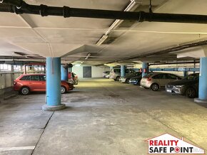 Pronájem garážových stání pro osobní automobily a čtyřkolky  - 4