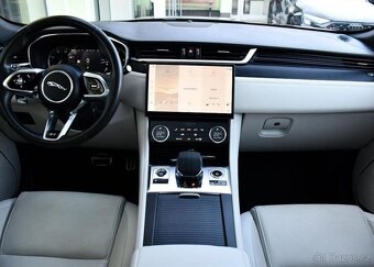 Jaguar F-Pace D200 AWD R-DYNAMIC ZÁRUKA PANO - 4