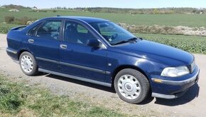 Prodám VOLVO S40 1.8I LPG zimní pneu - 4