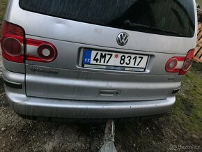 VW Sharan 1,9tdi 85kw 6.kvalt,r.v.2005,7míst,tažné - 4