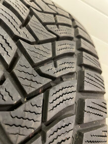 Dunlop Sp Sport 5 205/55 R17 95V 2Ks zimní pneumatiky - 4