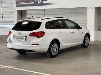 Opel Astra 1.6 ,  85 kW benzín, 2011 - 4