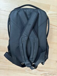 Peak Design Everyday Backpack 20L v2 - Black - 4