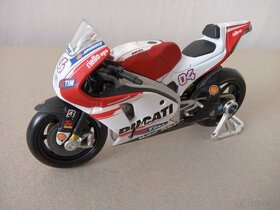 Modely Motocyklů 1/18 - 4