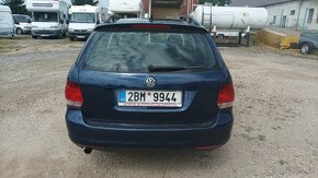 Volkswagen Golf 1,6TDi kombi DSG r.v.2010 klima - 4