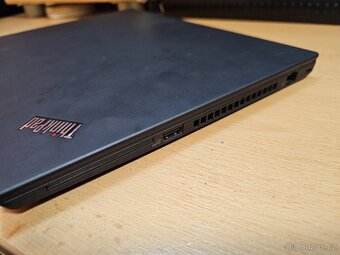 ThinkPad T490 na díly - i5 8365U - 4