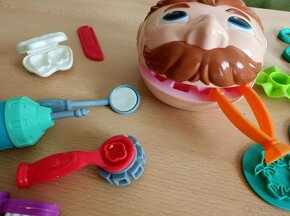 Modelína set Hasbro Play-Doh Zubař + mnoho nástrojů - 4