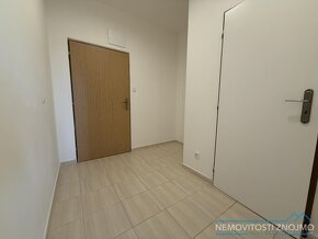 Pronájem bytu 1+kk (č. 17), 25m2, dům po revitalizaci, ul. H - 4