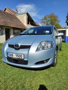 Toyota Auris Top stav, malý nájezd - 4