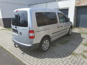 VW Caddy 2,0TDI 103kw 6q 7míst r.v. 2010 - 4