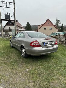 Mercedes Benz CLK - 4