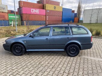 Škoda Octavia 1.6 Combi - 4