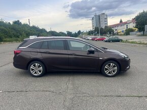 Opel Astra K Kombi hnědá metal - 4