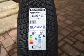 NOVÁ zimní sada Š.Octavia IV+205/60R16 Bridg.Blizak LM005 - 4