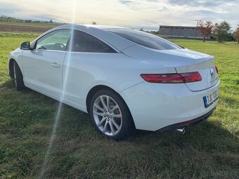 Renault Laguna Coupe 2.0 dCi, 110 kW - 4