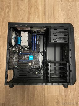 PC case s procesorem,základní deskou a RAM - 4