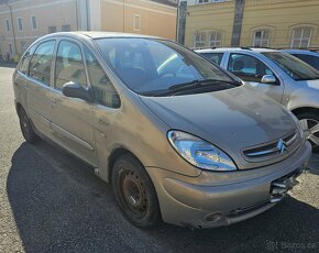 Auto Citroen Xsara Picasso 2.0 HDi - 4