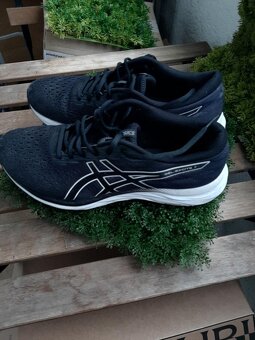 Běžecké boty ASICS Gel Excite 7 černé velikost EURO 43,5 - 4