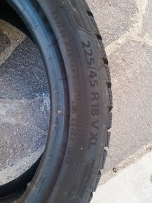 zimní pneu 225/45 R18 - 4