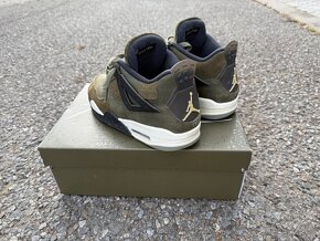 Nike Air Jotdan 4 Retro, barva Medium Olive. - 4