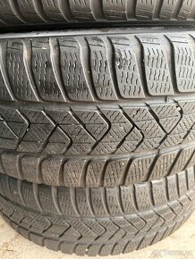 Prodám 4 zimní použité pneumatiky Pirelli sotozero 3 215 50 - 4