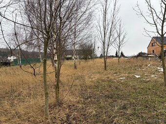 stavební pozemek o rozloze 1582 m² v Kostelci u Heřmanova Mě - 4