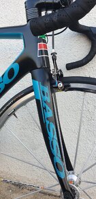 Silniční italské kolo Basso Astra / Campagnolo - elektrika - 4