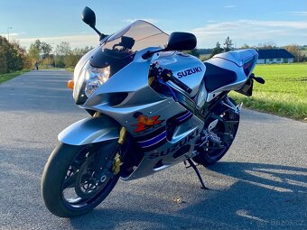 Suzuki GSXR-1000 K3 - 4