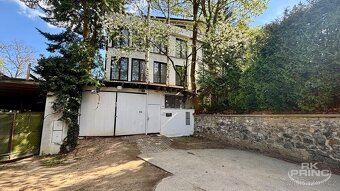 Pronájem 1+kk, 40 m² – Luxusní dům se zahradou, bazénem a vý - 4