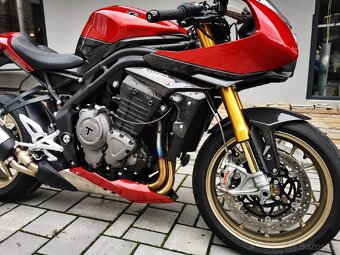 Triumph Speed Triple 1200 RR - 4