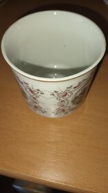 Starý karlovarský porcelán  značeno . Josefína Loučky - 4