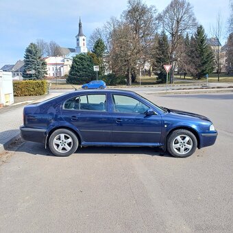 Škoda octavia 1.8t 110kw 4x4 benzín - 4