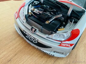 Peugeot 206 WRC 1:18 AUTOart - 4