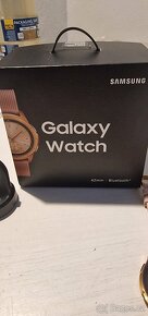 Samsung galaxy watch 42mm Rose Gold jako nové - 4