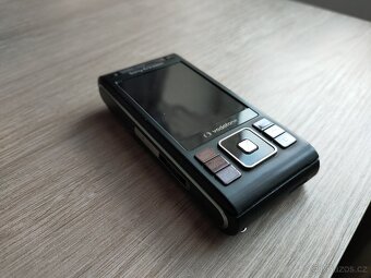 Sony Ericsson C905 cyber-shot - 4