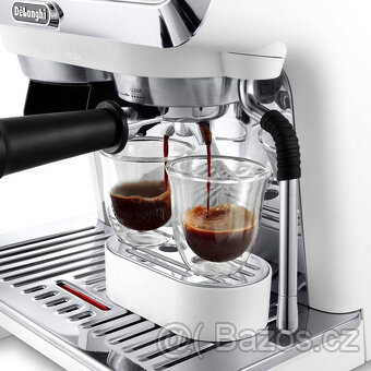 Pákové espresso DeLonghi La Specialista ARTE EC9155.W - 4