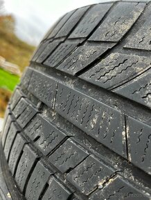 Zimní pneu 225/45 R19 96W, Toyo, vzorek 5 mm - 4