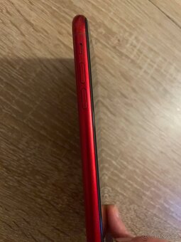 iPhone XR 64 GB RED - 4