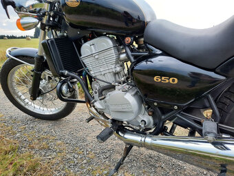 Jawa Classic 650 - 4