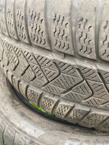 Pirelli zimní pneu runflat 245/45 R18 - 4