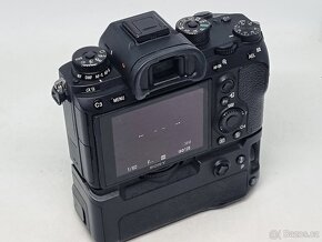 SONY A9, zánovní stav v krabici, jen 3 tisíce expozic - 4