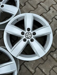 Alu VW Touran 5x112r16 6,5j et41 - 4