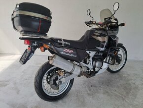 Honda XRV 750 Africa Twin - 4