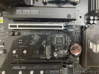 ASUS TUF GAMING B650-E WIFI Socket AM5,Funkční,Záruka - 4