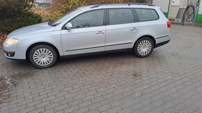 Volkswagen Passat - 4