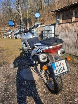 Aprilia pegaso 650 - 4