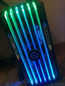 PC BEDNA + zdroj novy MSI 850w - 4