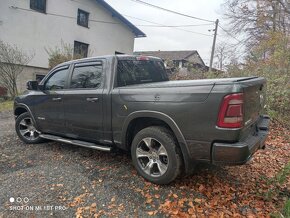 Dodge RAM 5.7 HEMI Laramie 4x4 mod.2020 led panorama blik - 4